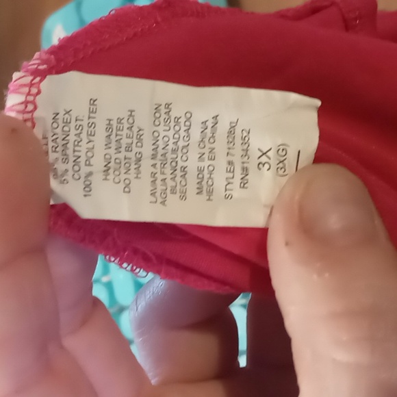 Beautiful tank - Picture 2 of 4